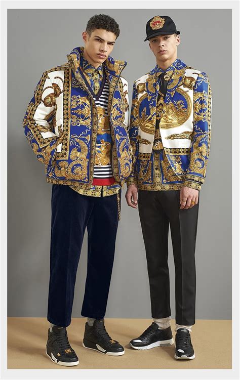 outfit versace hombre|versace online store.